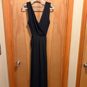 Elegant Black Sleeveless Dress
